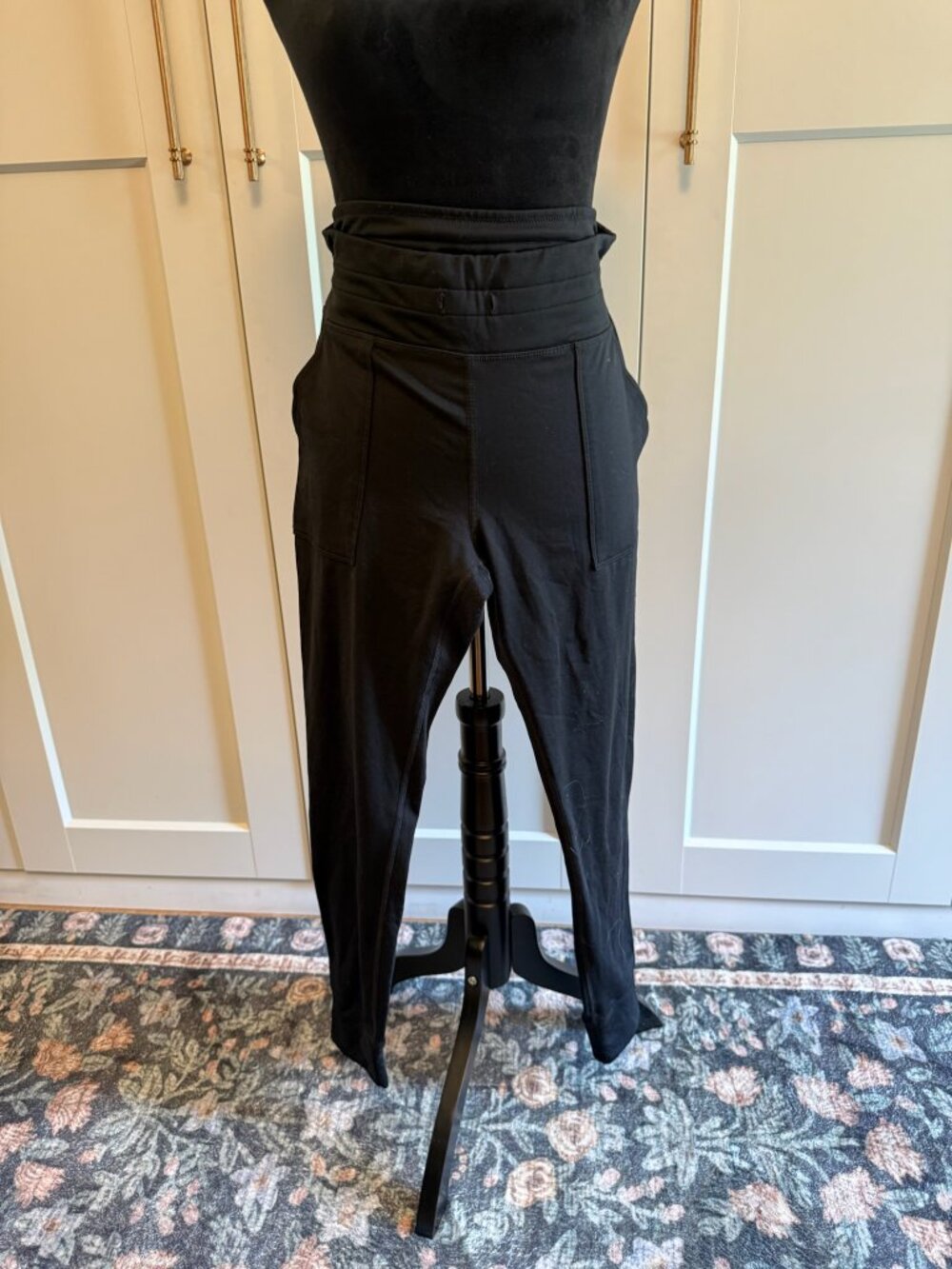 OFFLINE by Aerie Black Warmup Legging Regular Rise Size XL
